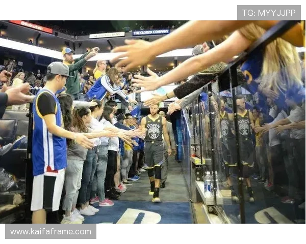 利用vsport体育官网的赛事直播功能，零距离感受现场比赛的激烈氛围